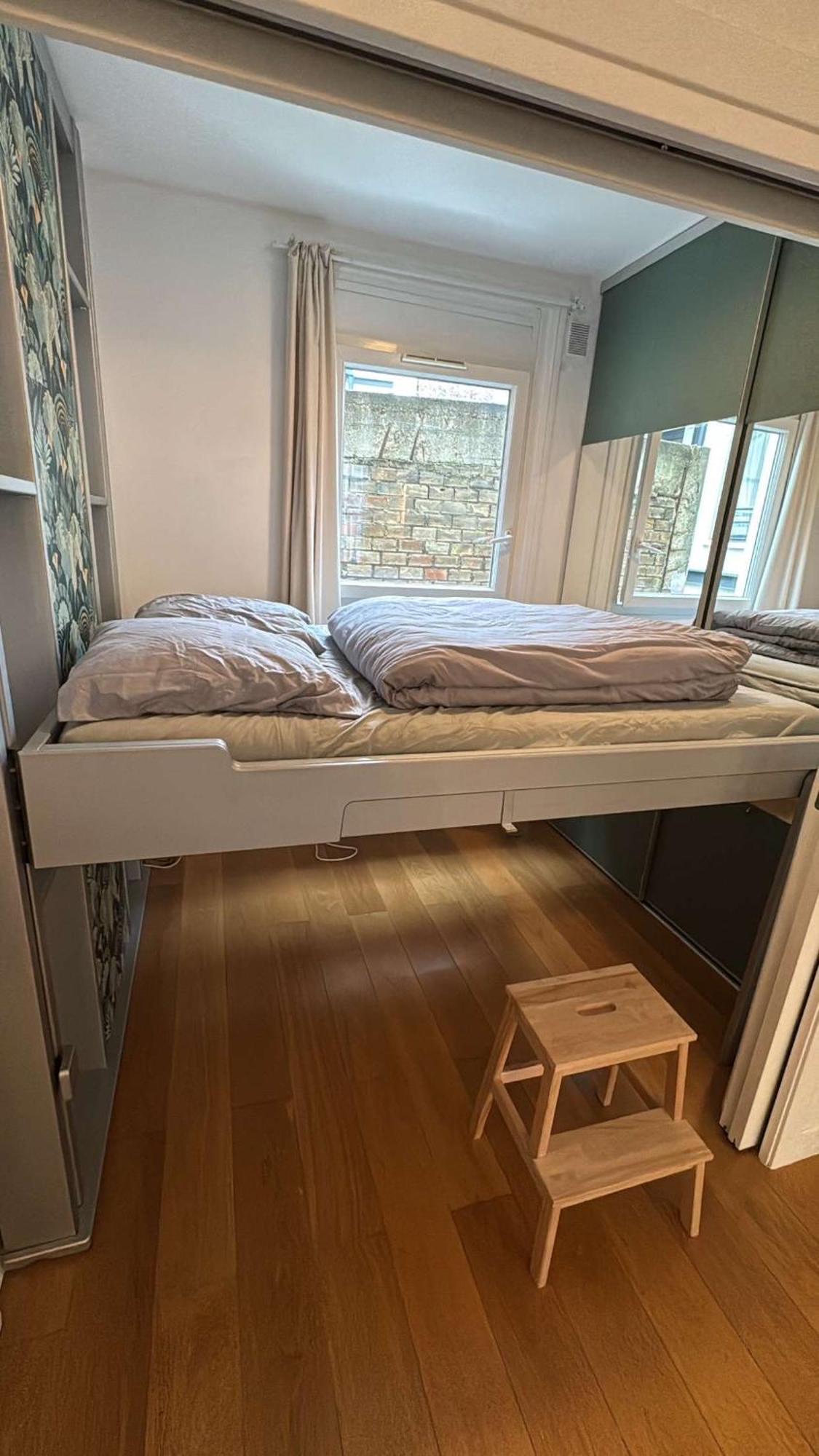 Appartement 16 *